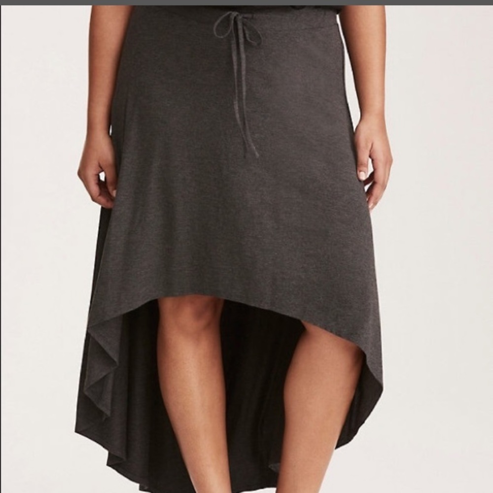 Black high low maxi skirt